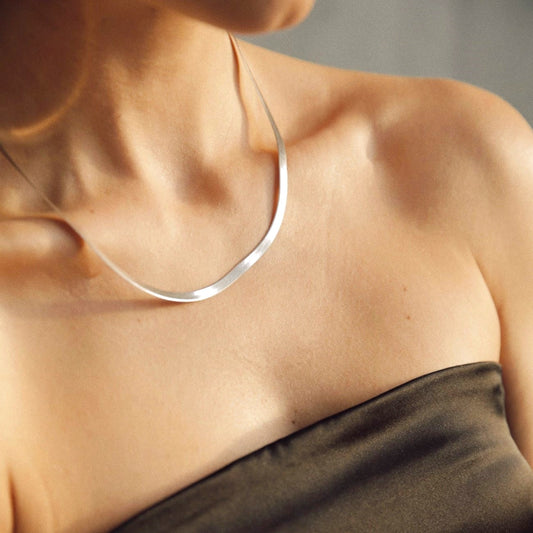 Hera Silver Necklace